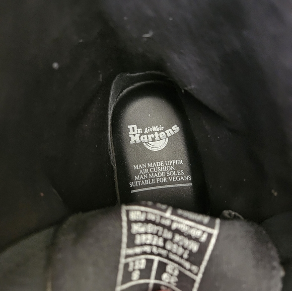 NWOT Dr. Martens 1460 Metallic Emboss 8 Eye Lace-Up Boots Faux Vegan Lea… - Picture 9 of 9